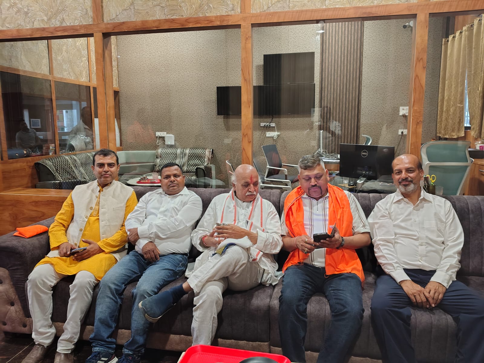 रांची में डॉ. प्रवीण तोगड़िया का बड़ा बयान, सनातनियों से एकजुट होने का आह्वान