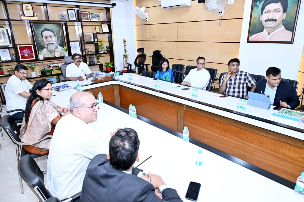 रांची: निवेश और औद्योगिक विकास को लेकर सीएम हेमंत सोरेन की हाई लेवल समीक्षा बैठक